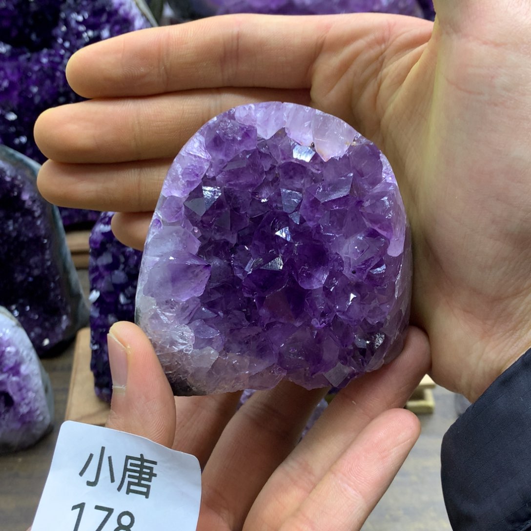 紫晶大型摆件（非配饰）未镶嵌