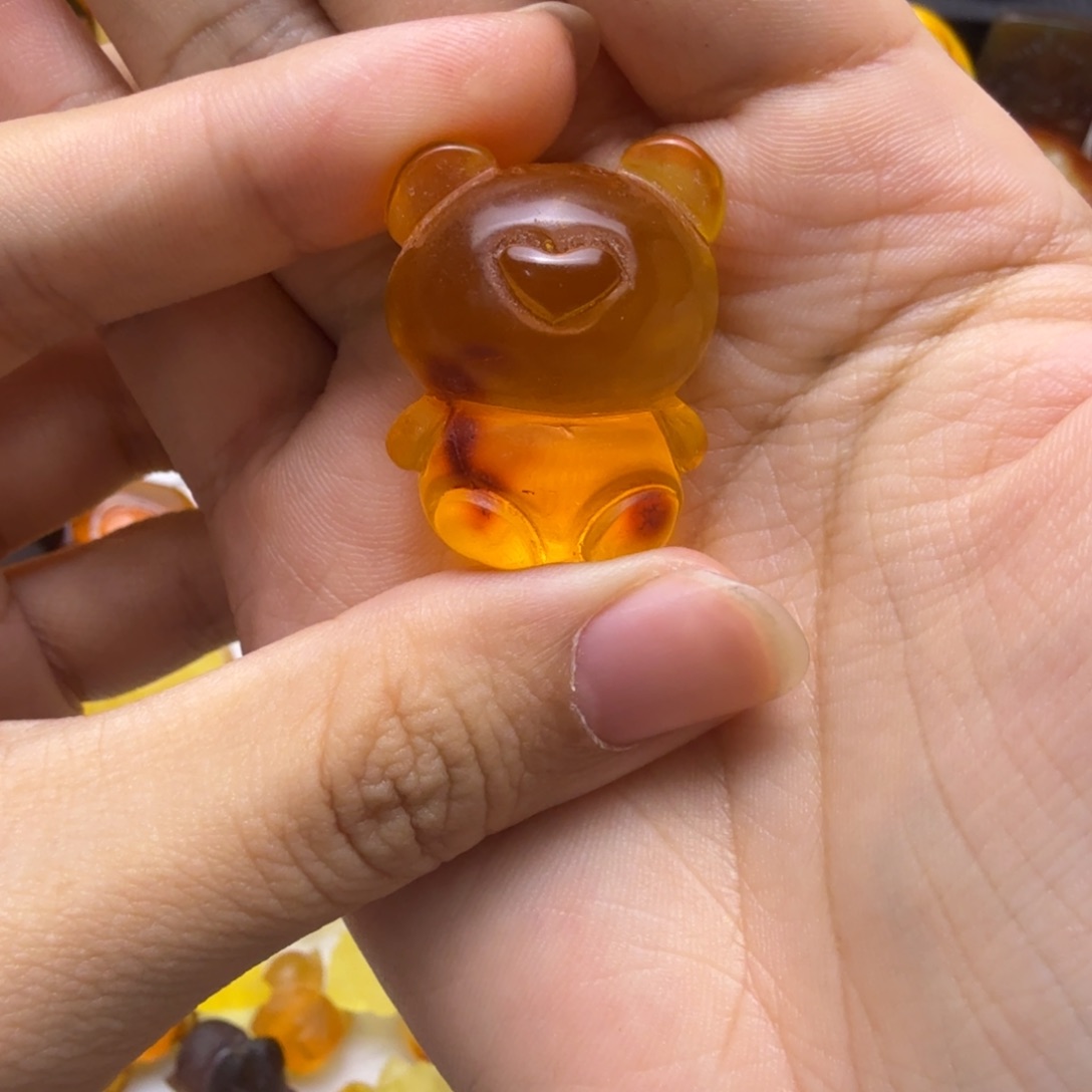 蜜蜡未镶嵌珠宝奇石