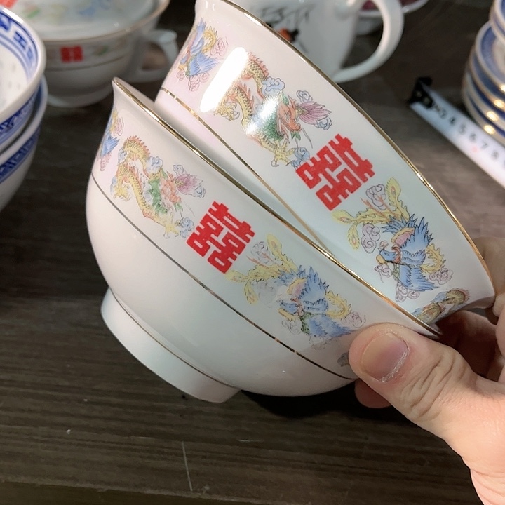 瓷片///////直径15厘米。2个。