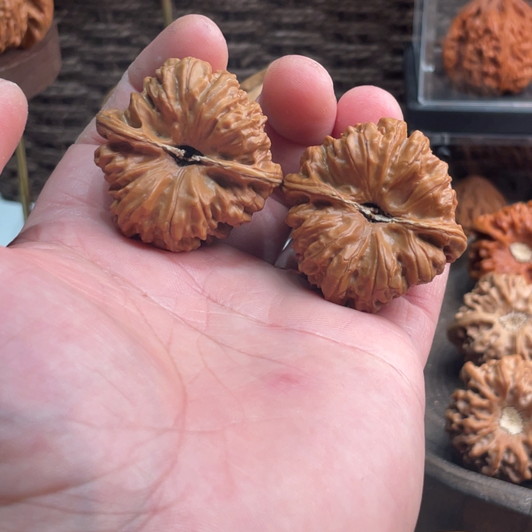 瓜***滚文玩核桃把件平谷凹底