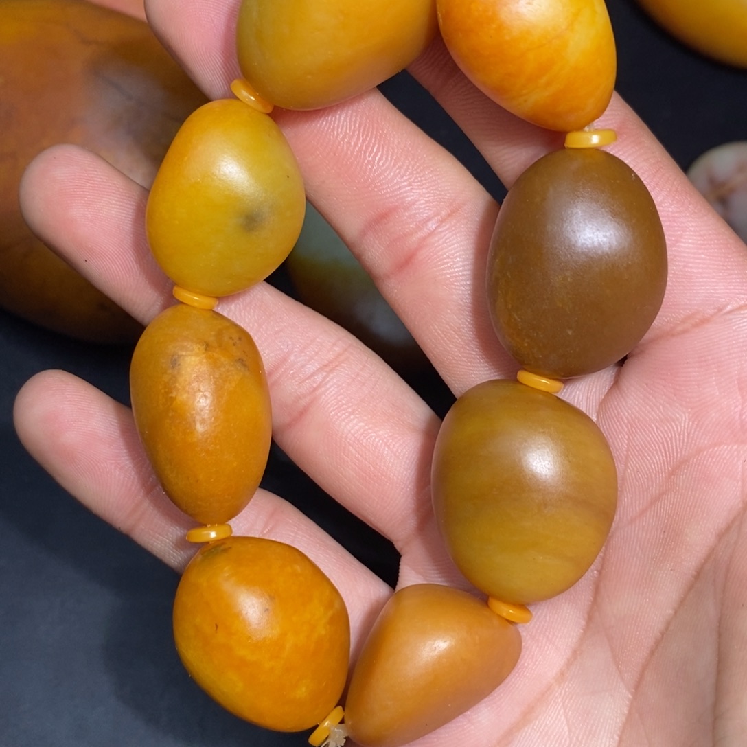 春***牛和田玉未镶嵌珠宝奇石