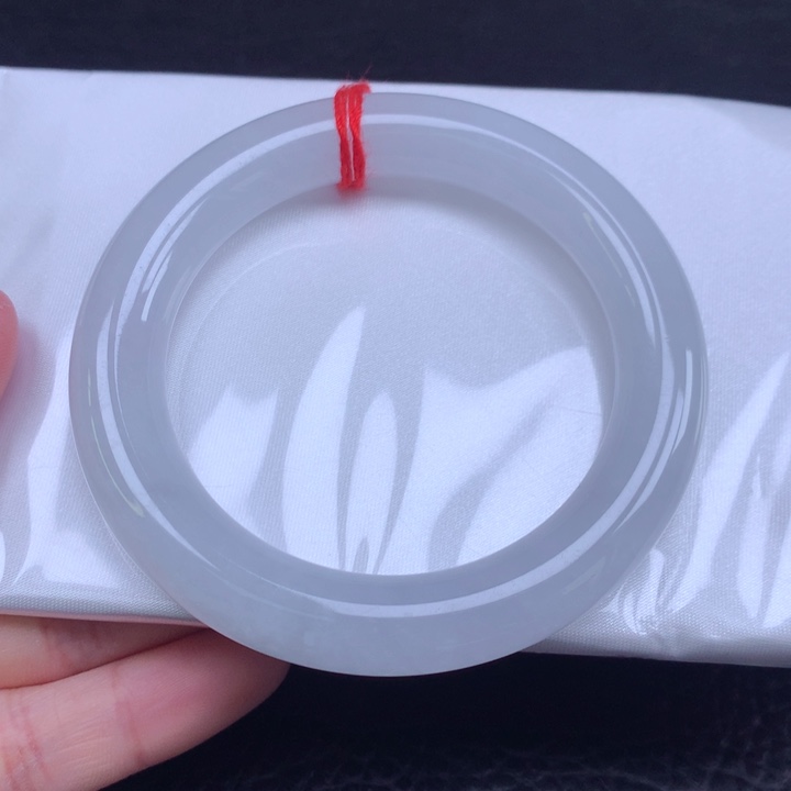 翡翠手镯（圆镯）未镶嵌