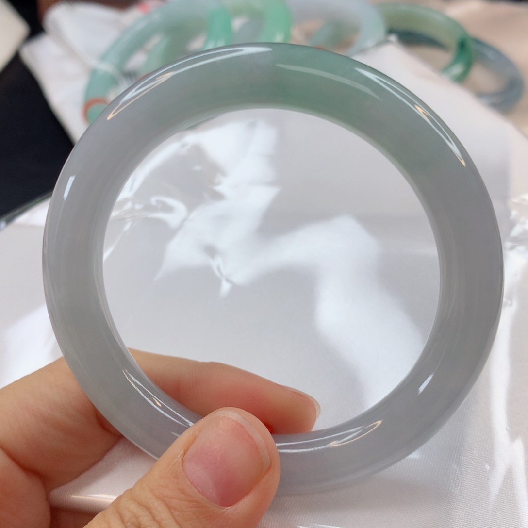 翡翠未镶嵌手镯细圆53.2