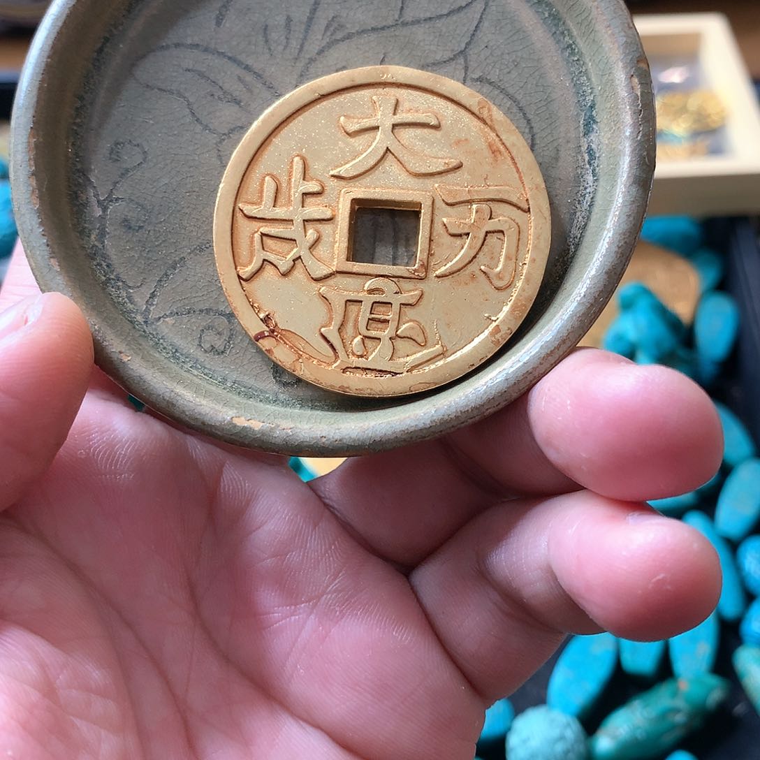 精美的小礼物之类的东西就