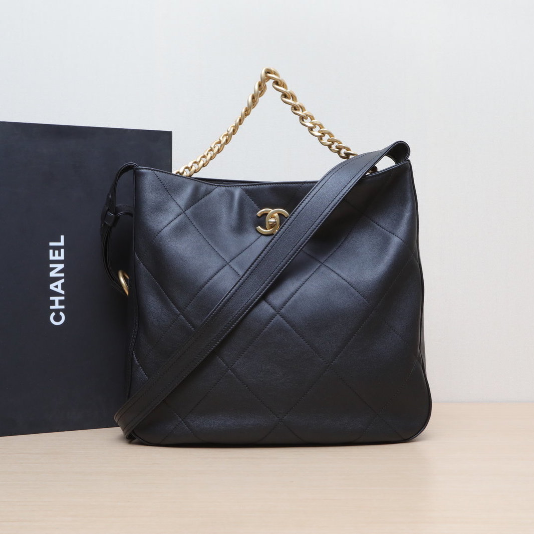 99新 Chanel/香奈儿 小花6珊 皮革芯片 金扣 嬉皮 hobo 水桶 徽章