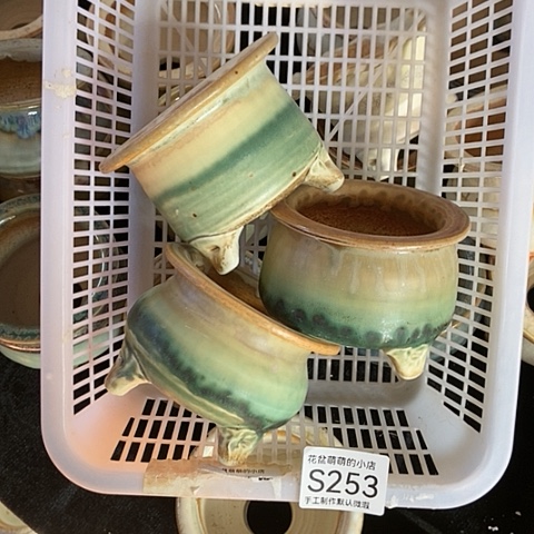 紫砂花盆253微瑕品口径7到8左右