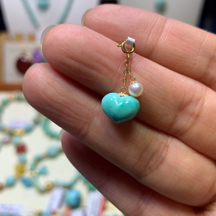 绿松石18K金镶嵌挂件