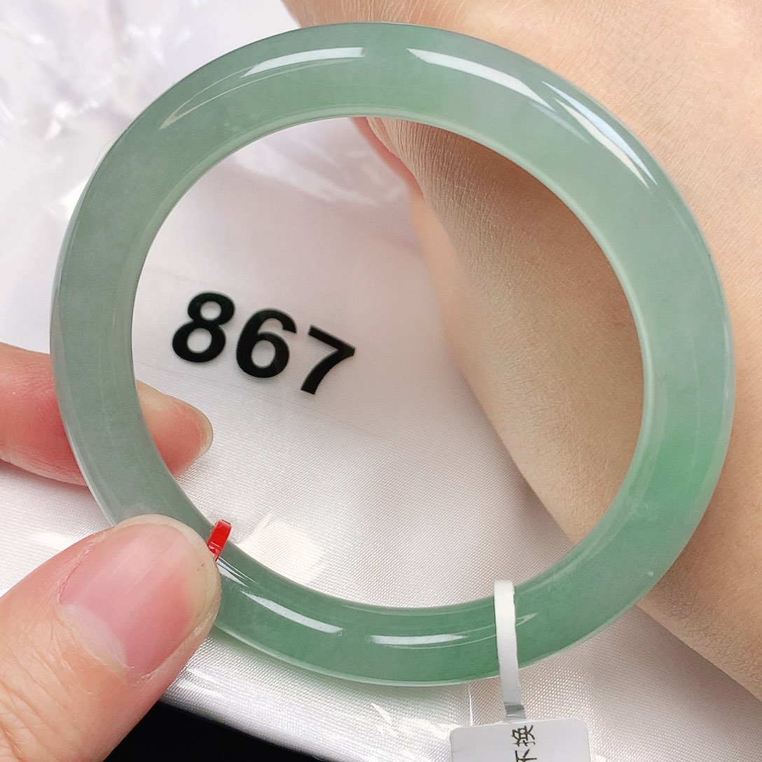 翡翠手镯未镶嵌抖音867