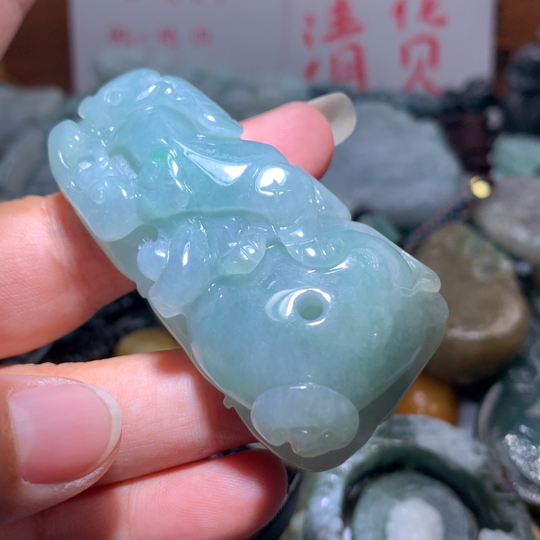 翡翠未镶嵌颈饰保真天然A货翡翠