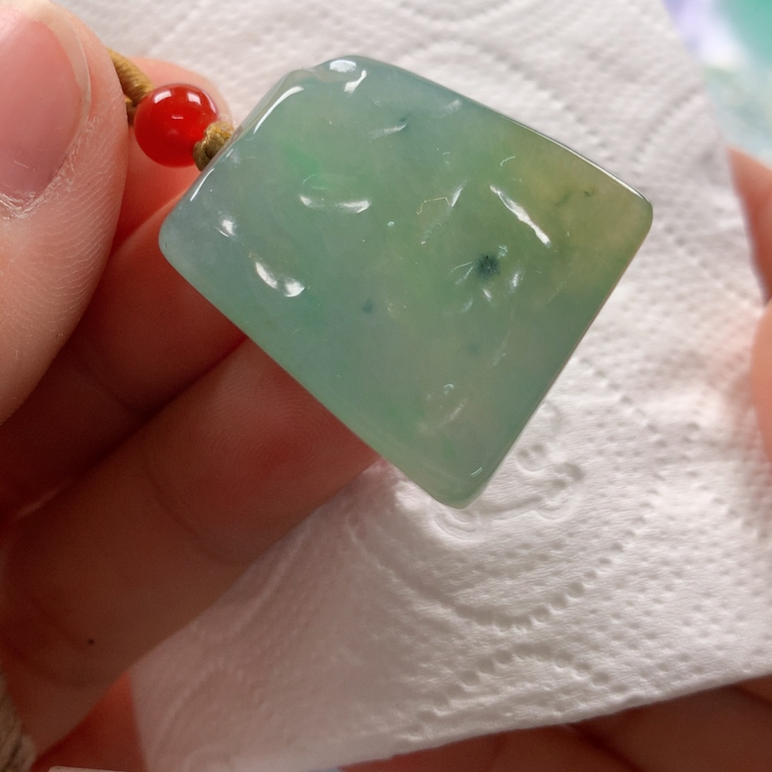 【闪购商品】翡翠吊坠(不含链)未镶嵌
