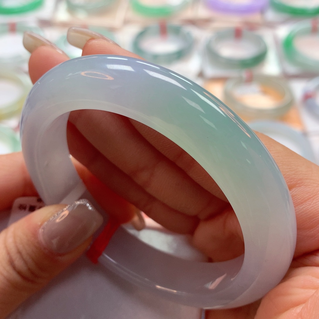 翡翠手镯未镶嵌57正34号88