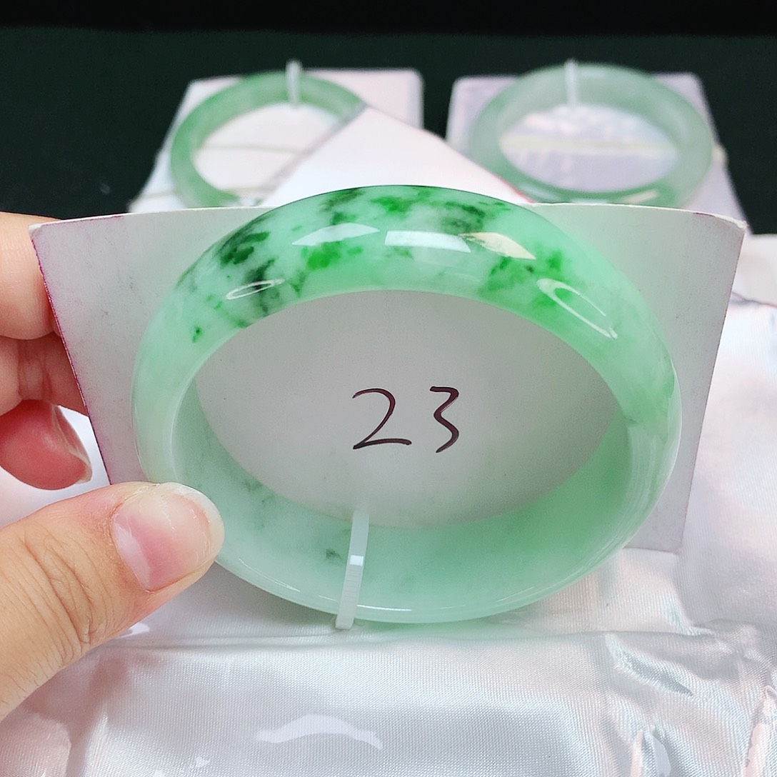 翡翠未镶嵌手镯轮胎镯60