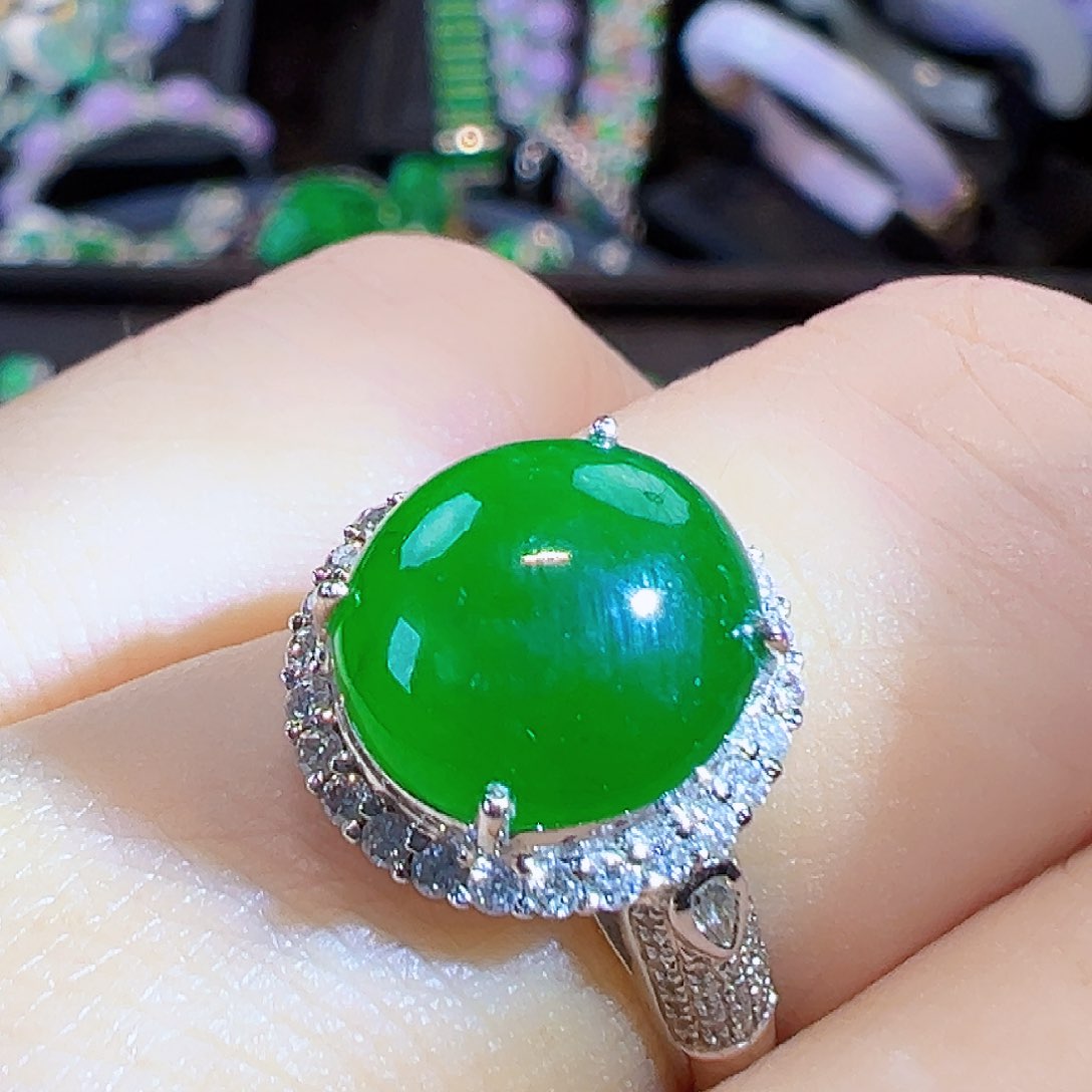 翡翠戒指18K金镶嵌签收后24小时鉴赏期