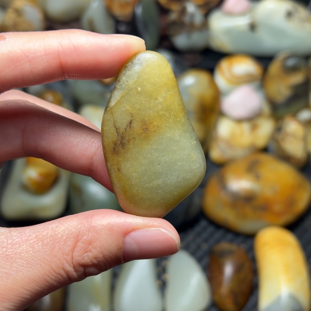 和田玉（青玉）25未镶嵌