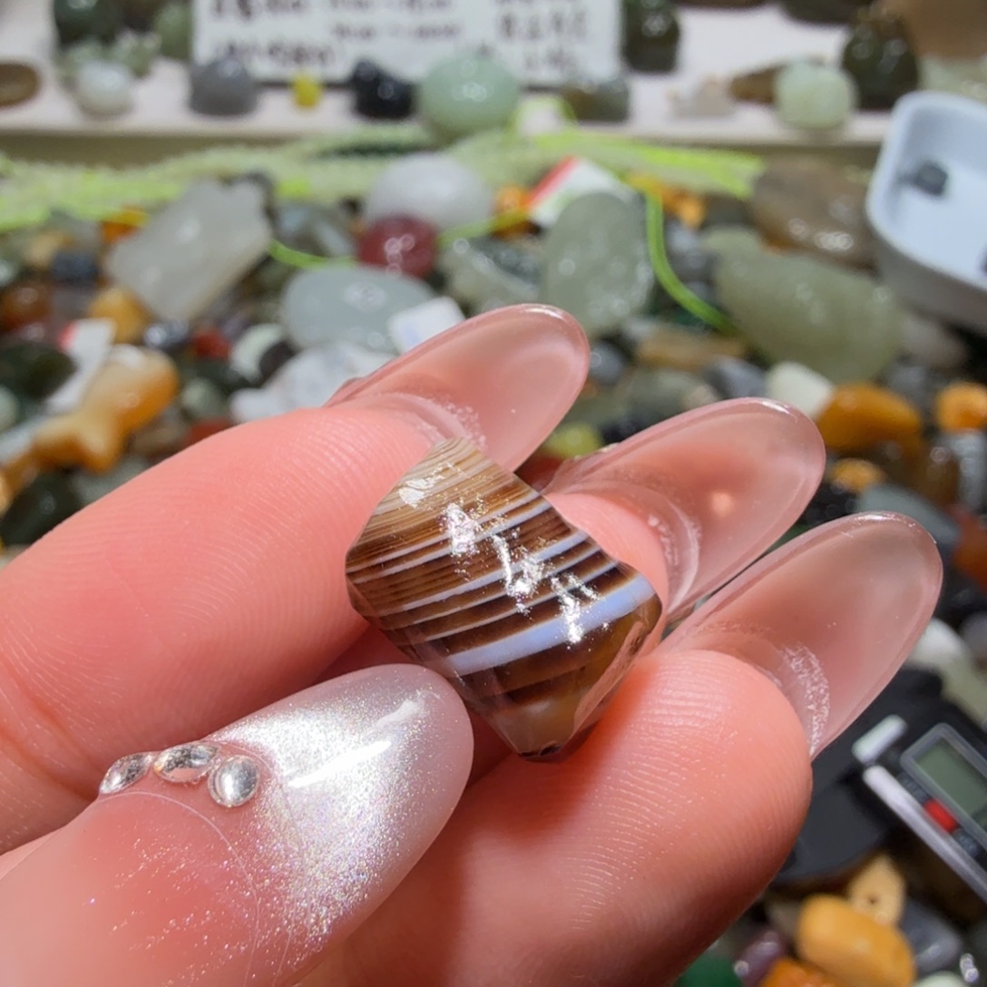 和田玉未镶嵌珠宝奇石