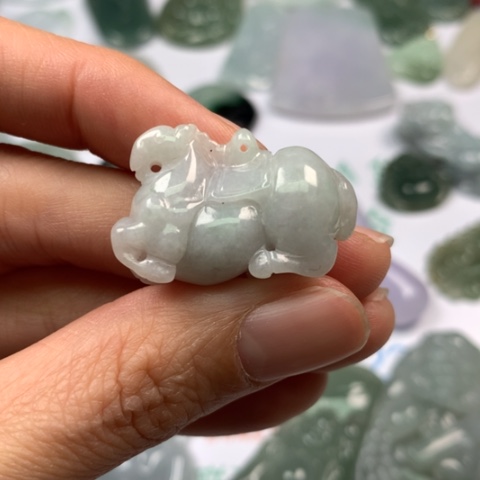 翡翠颈饰未镶嵌翡翠