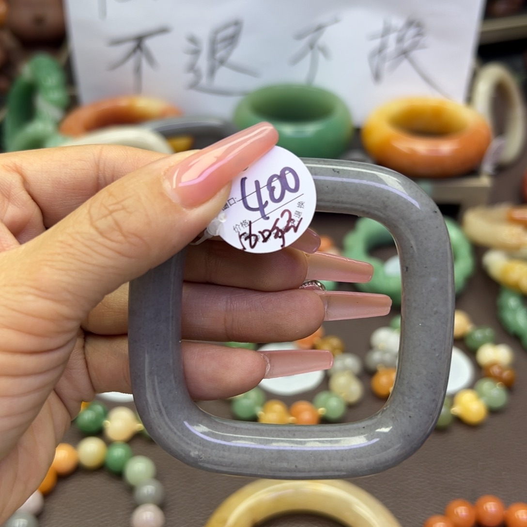 未镶嵌手镯石英岩玉