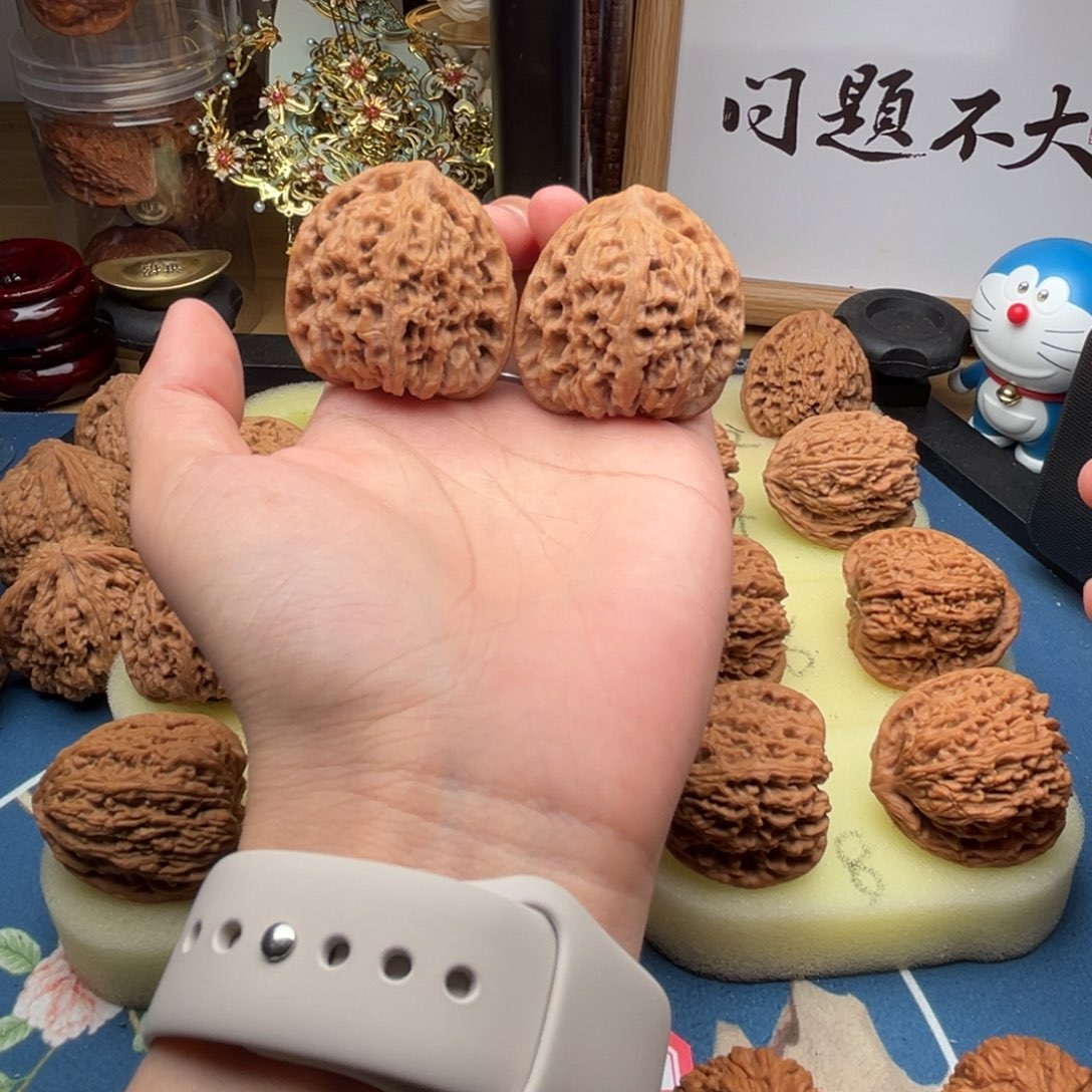 文玩核桃吊坠40蟹钳