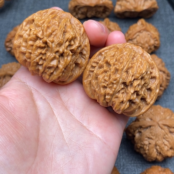 吊坠文玩核桃尺寸44楼