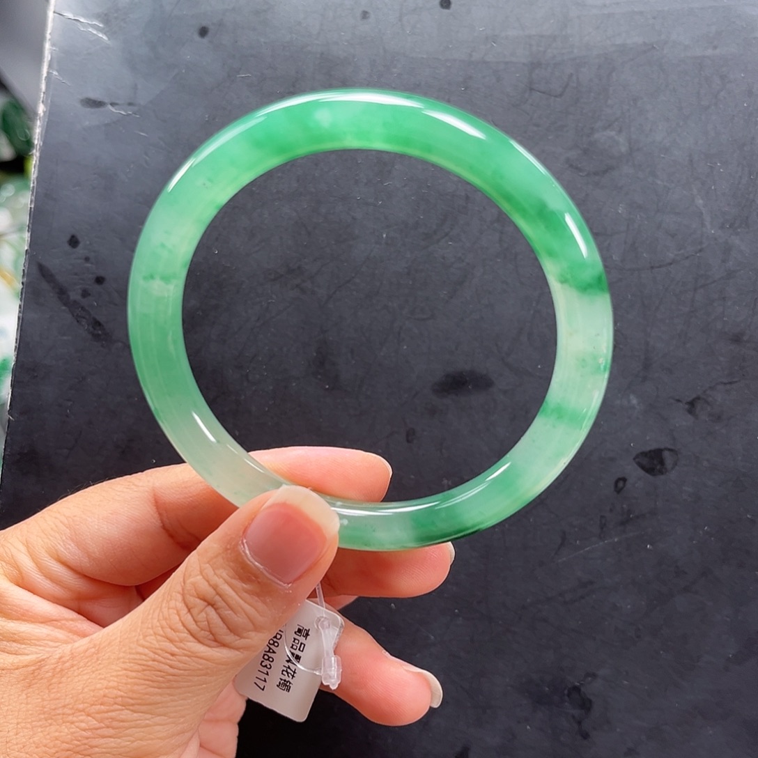 石英质玉未镶嵌手镯