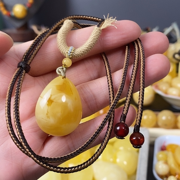 琥珀未镶嵌裸石水滴