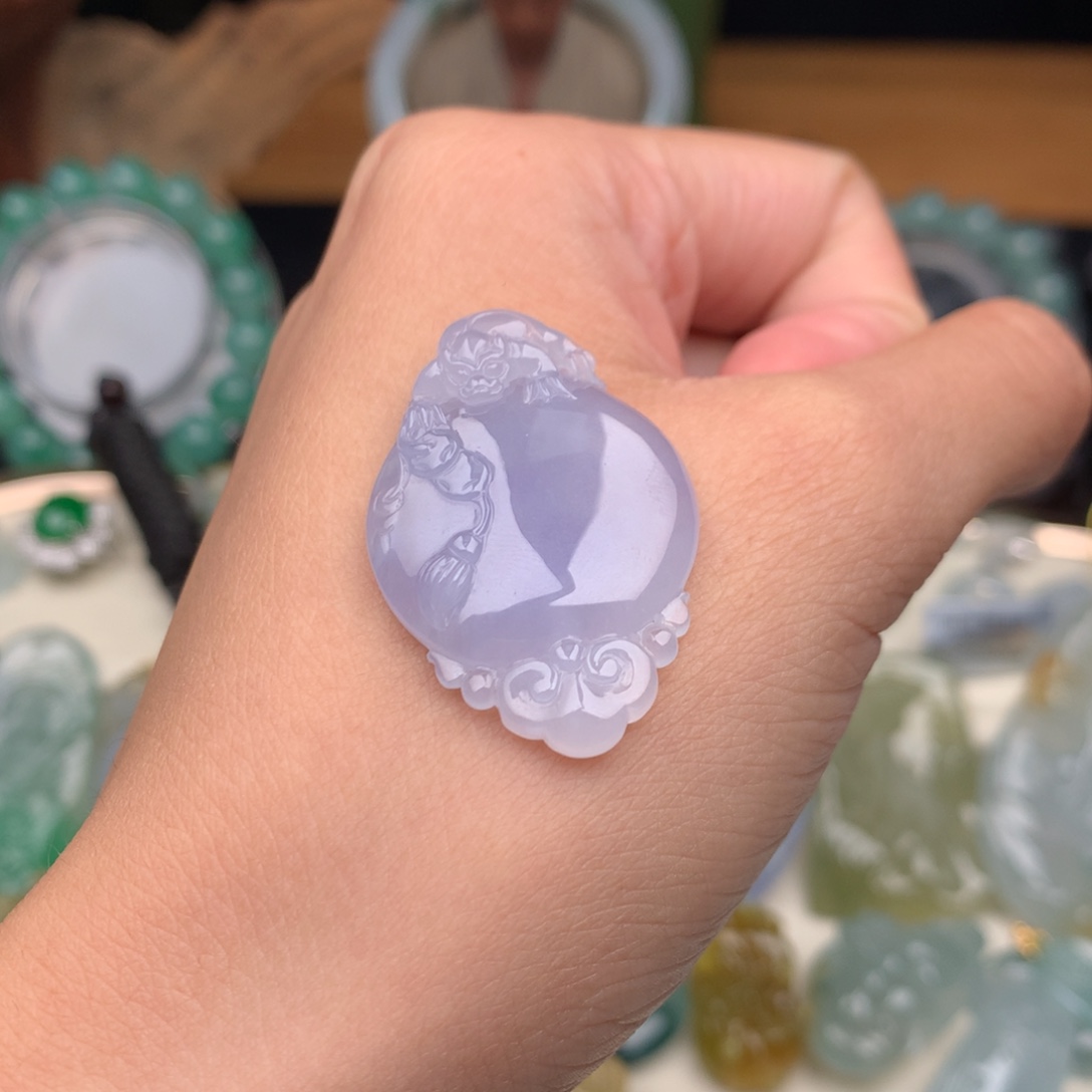 翡翠未镶嵌颈饰翡翠