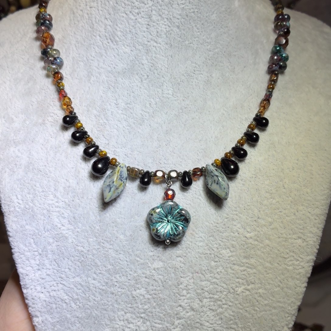 DIY玻璃黑蓝花锁骨链39cm