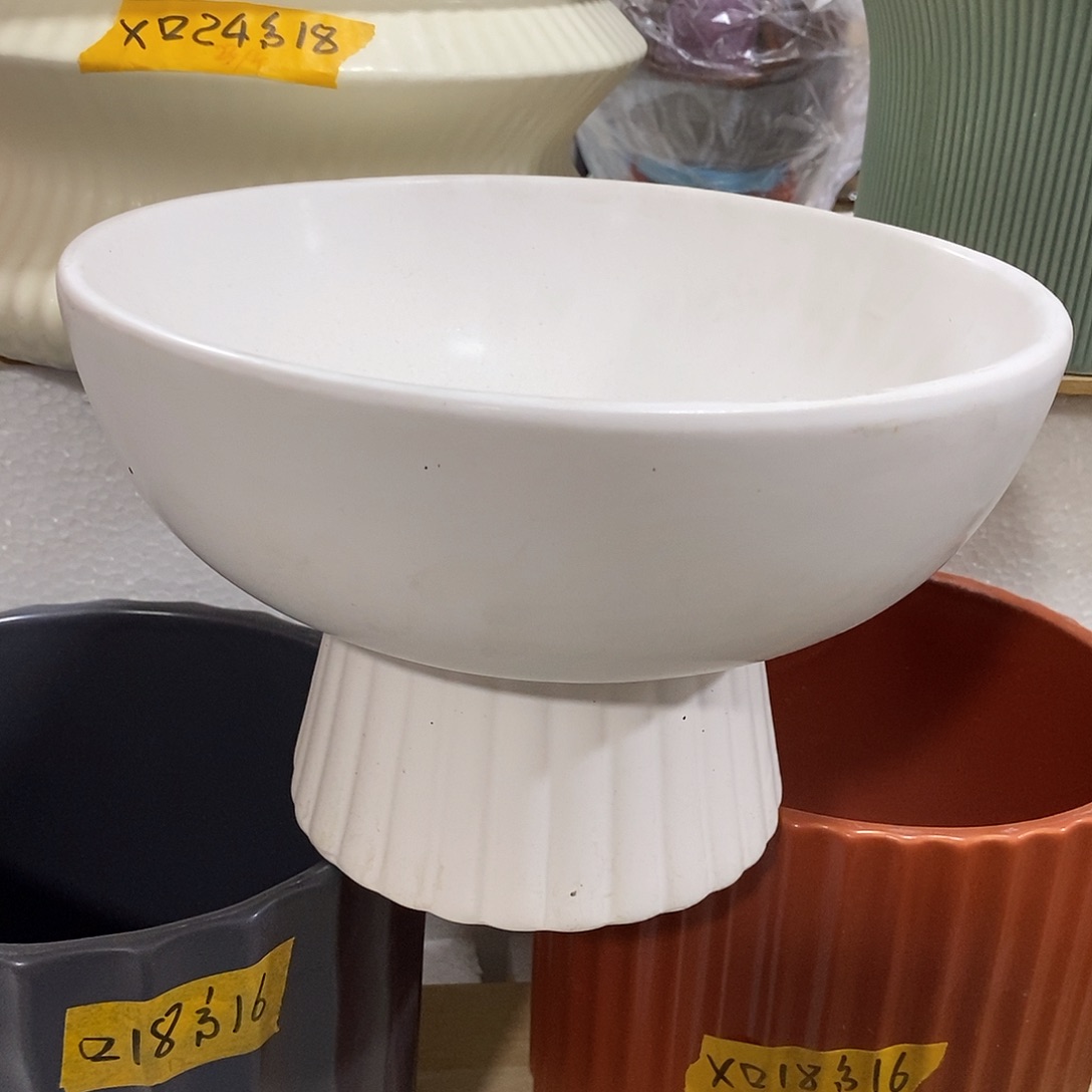 摆件陶陶盆有孔 瑕疵介意勿拍