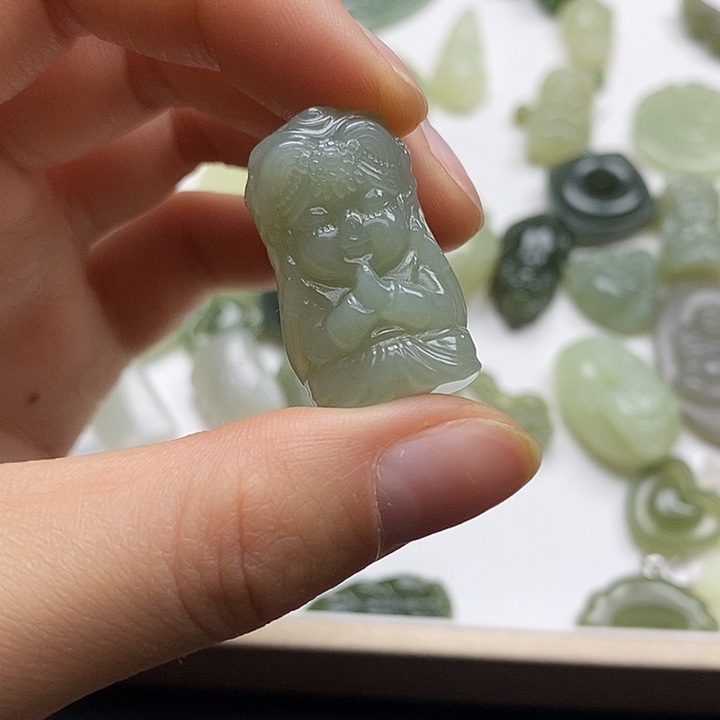 颈饰未镶嵌和田玉