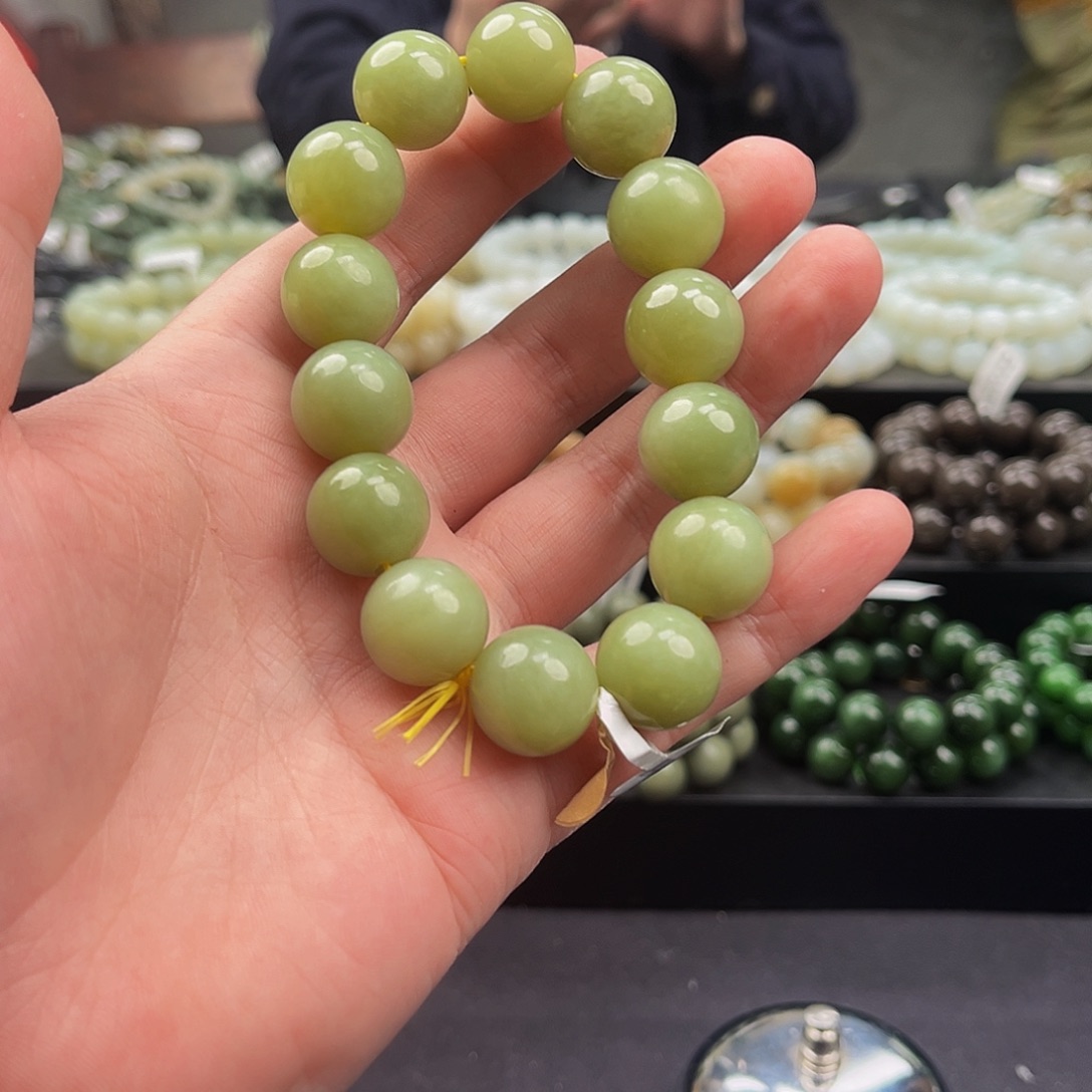 和田玉手串未镶嵌