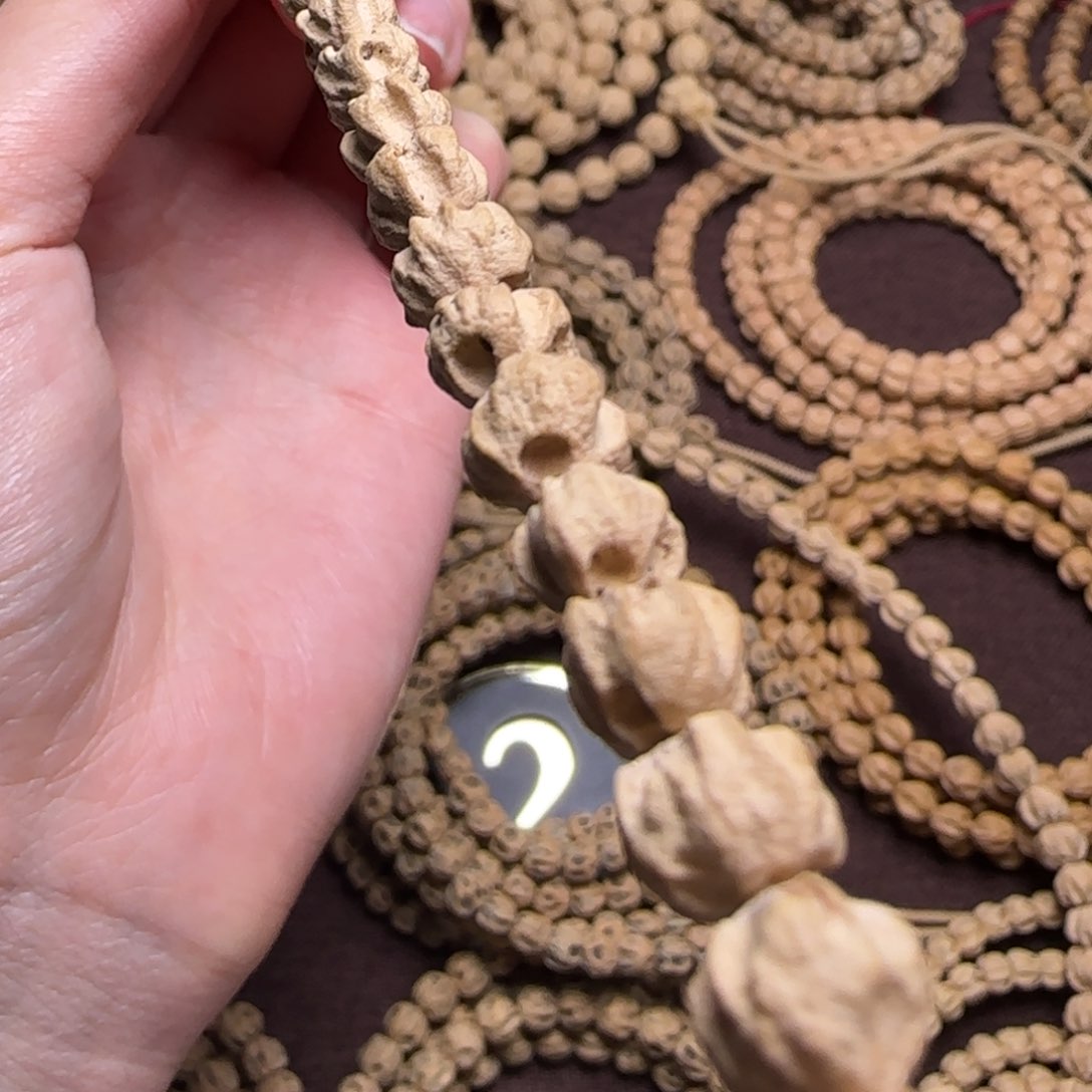 柏香籽/百香籽吊坠大**山