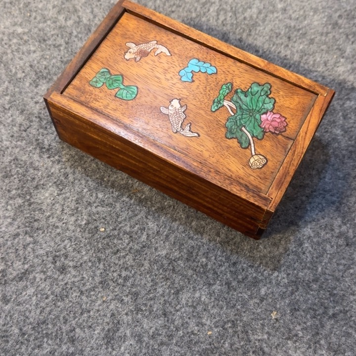 贡木机关盒的的的的的