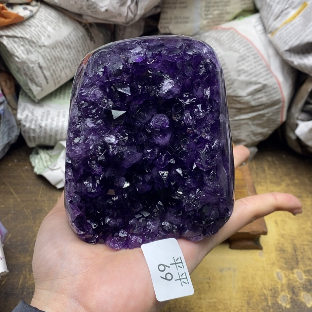 乌拉圭未镶嵌紫晶