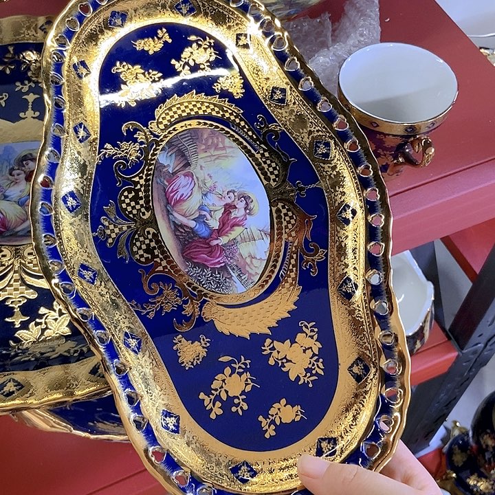 瓷片微瑕………………………………