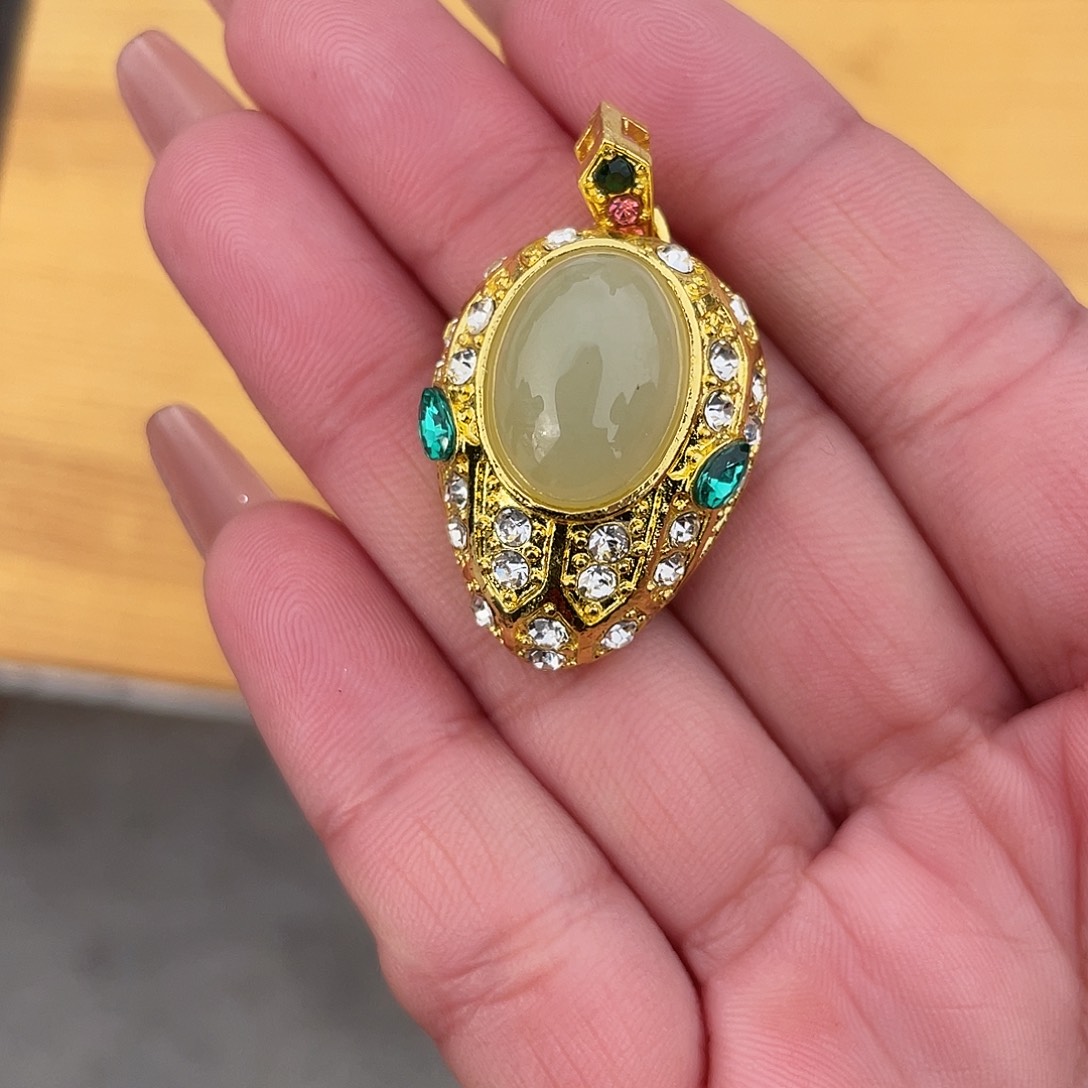 和田玉颈饰未镶嵌多样性发货，发其一