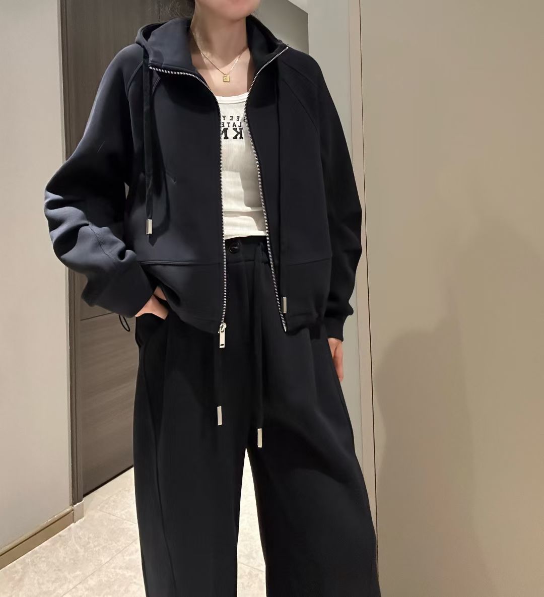 NX服饰秋季新款高腰显瘦拉链阔腿弯刀休闲长裤