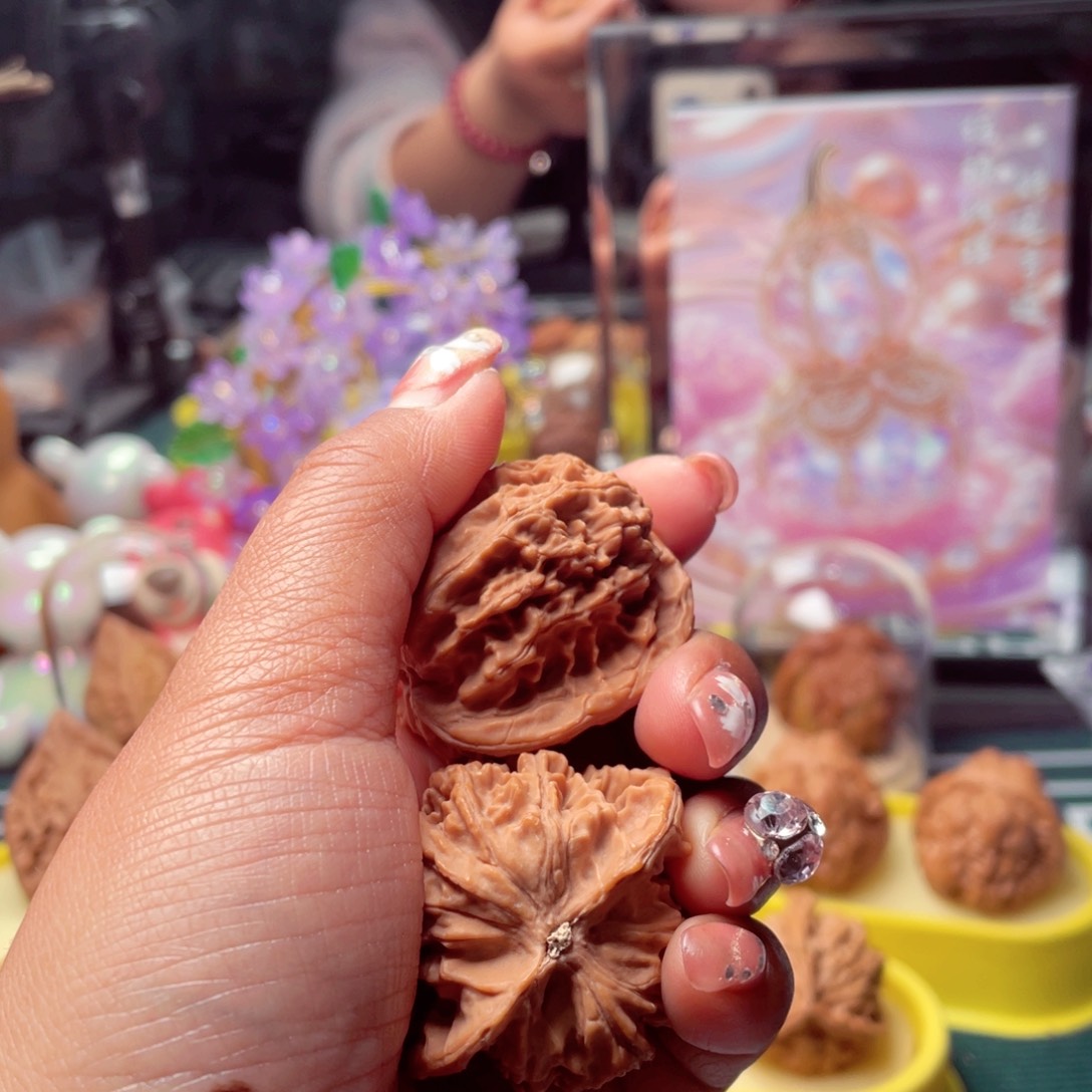 【闪购商品】文玩核桃把件木*李核桃一对