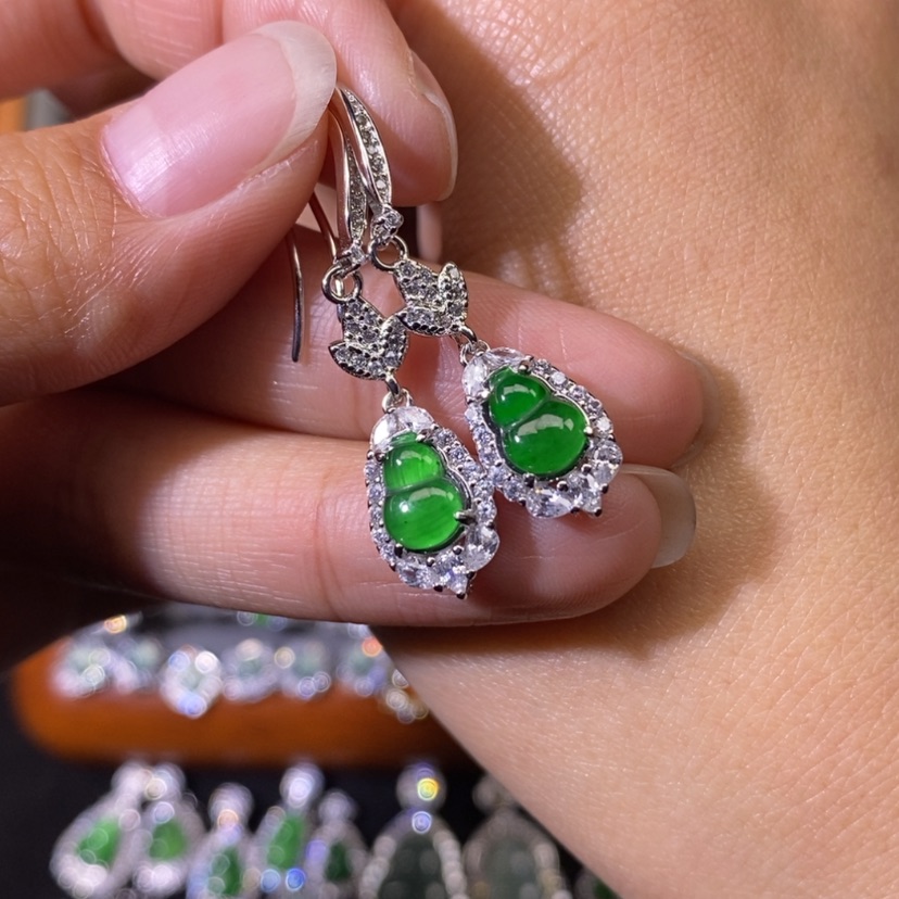 【闪购商品】翡翠颈饰未镶嵌天然