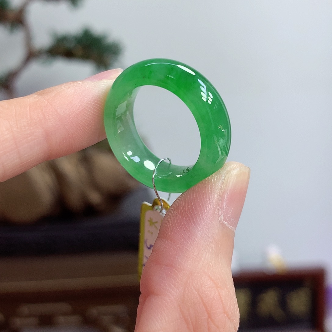 翡翠未镶嵌戒圈13-14号