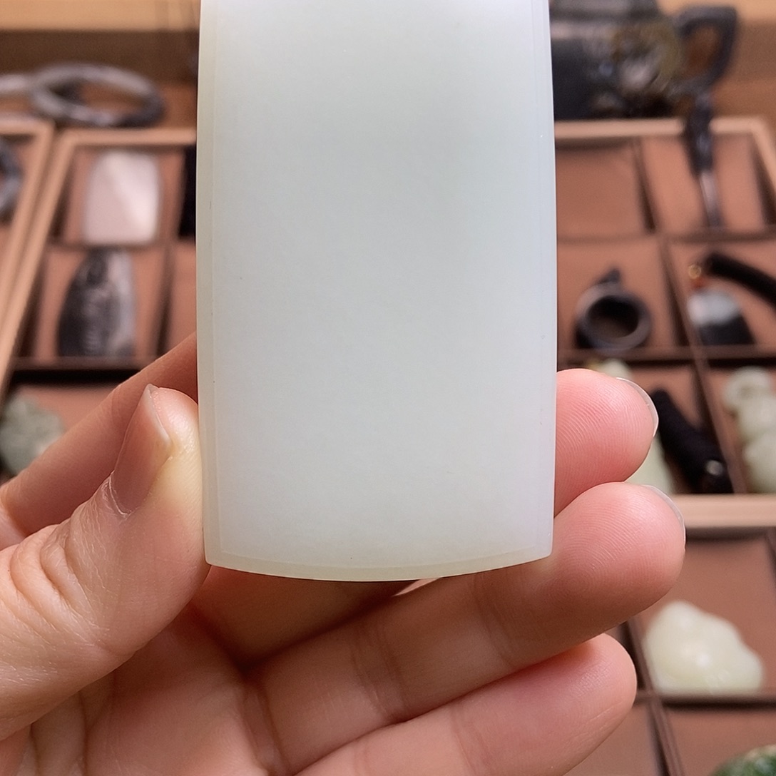 和田玉（糖玉）颈饰未镶嵌