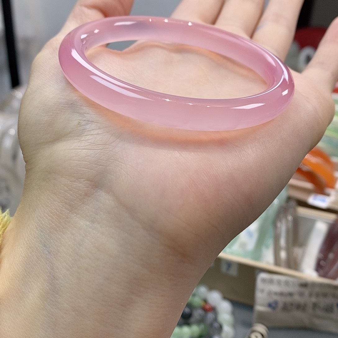 玛瑙/玉髓手镯未镶嵌请****?