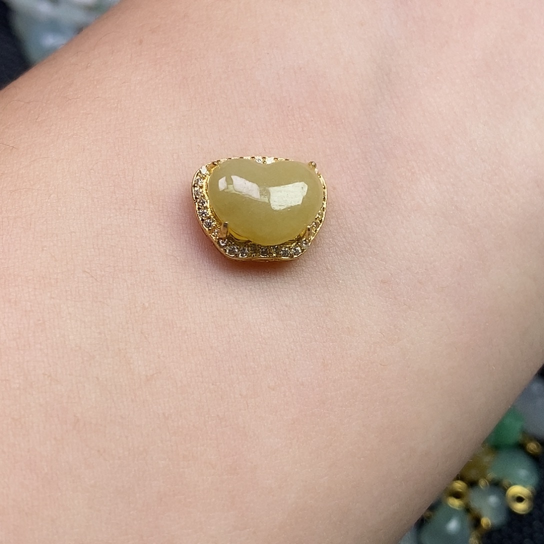 翡翠银S925镶嵌颈饰爱心