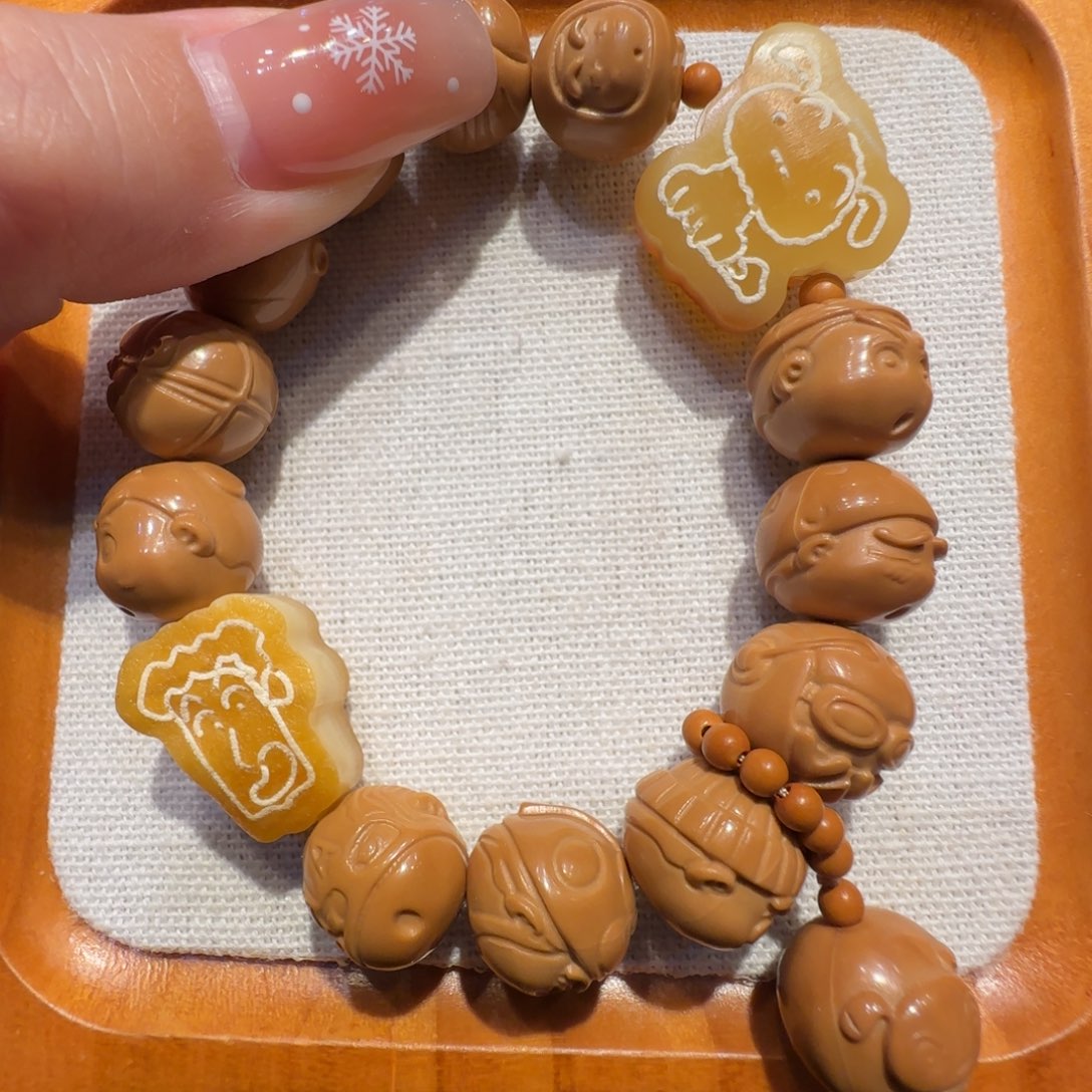 琥珀未镶嵌珠宝奇石蜡笔小新手串