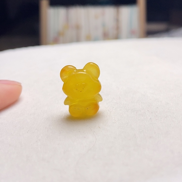 蜜蜡未镶嵌裸石蜜蜡小熊