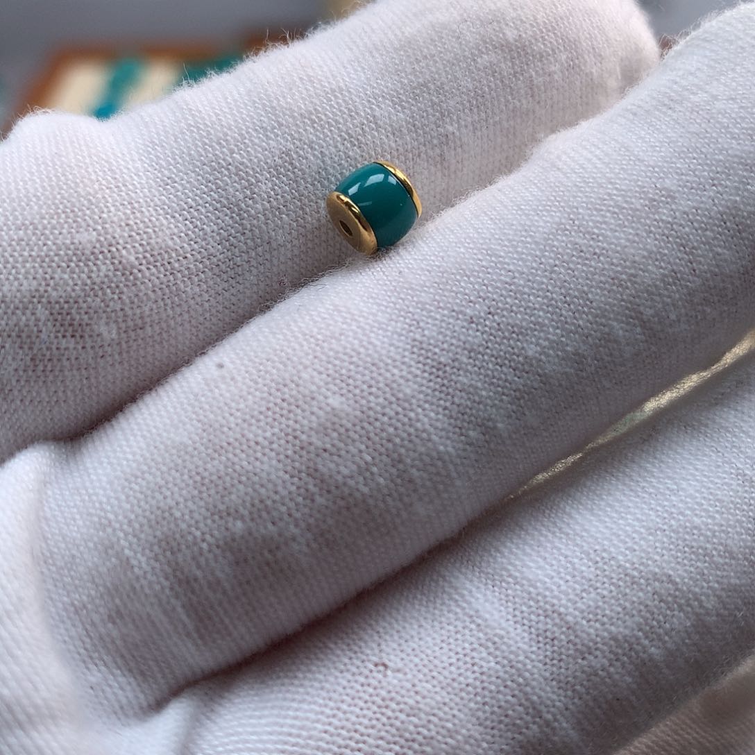 绿松石配饰18K金镶嵌