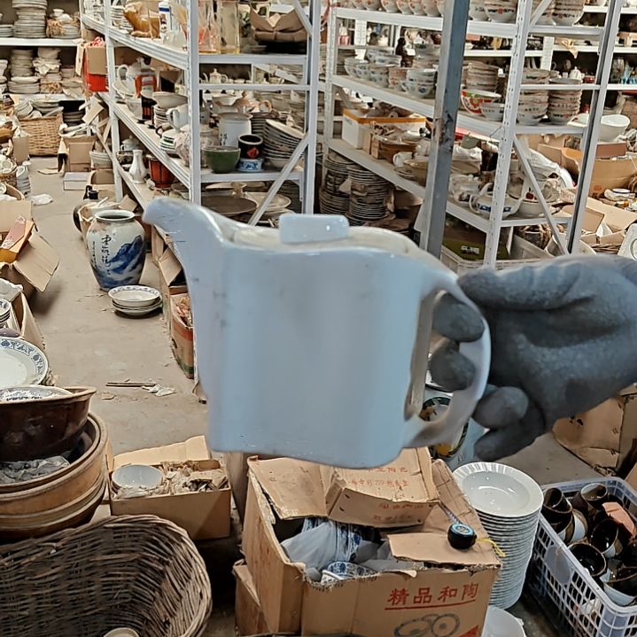 摆件陶瓷盘子碗啥都有