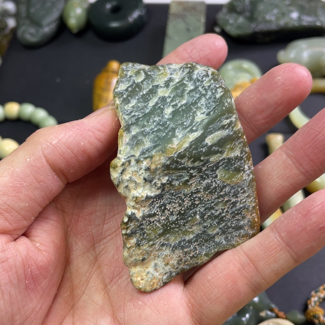 岫岩河磨玉（透闪石质玉）手链未镶嵌世**侠