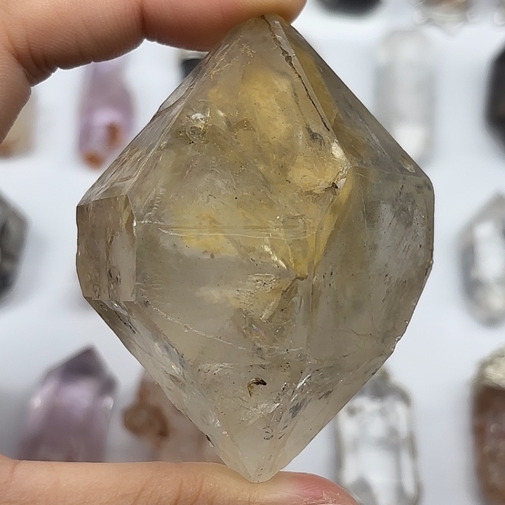 未镶嵌颈饰水晶黄泥闪灵钻手握/摆件70mm+