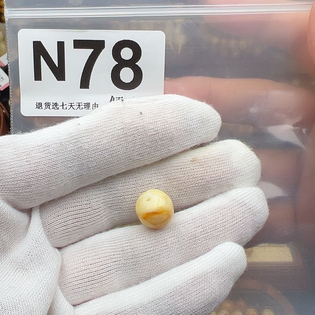 张****琥珀未镶嵌裸石老型11