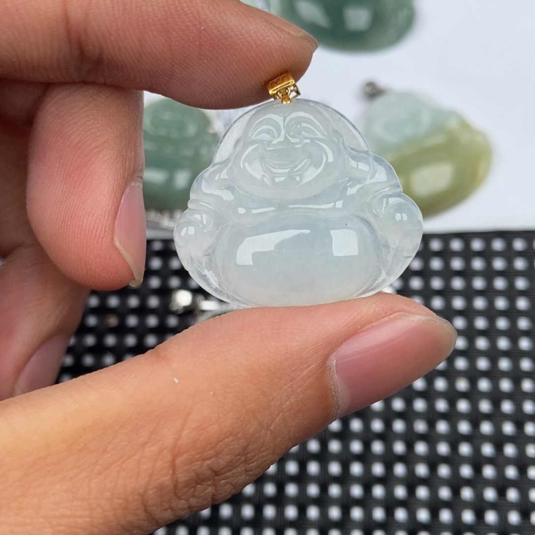 翡翠颈饰未镶嵌吊坠